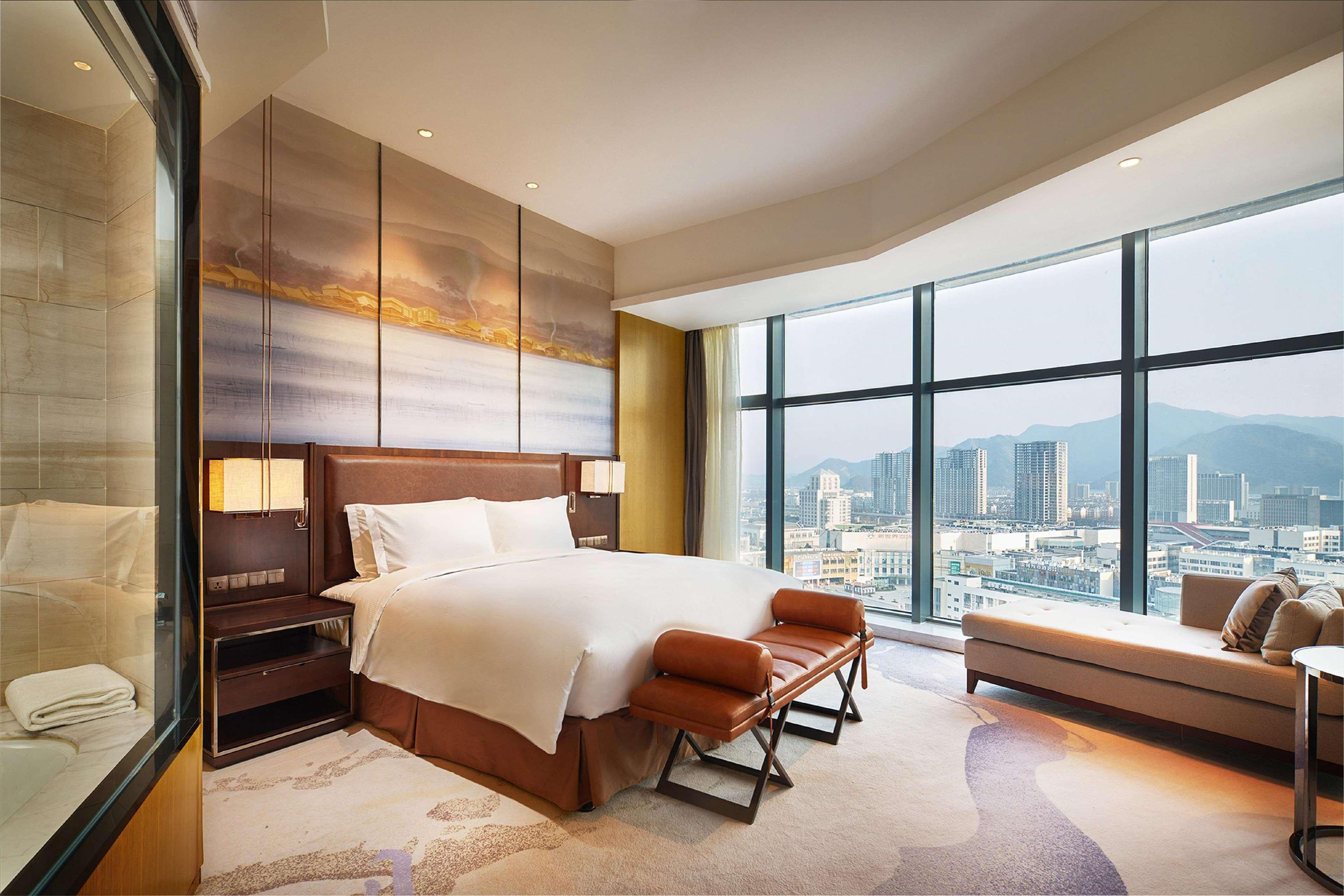 Hotel DoubleTree By Hilton Ningbo Beilun Exterior foto