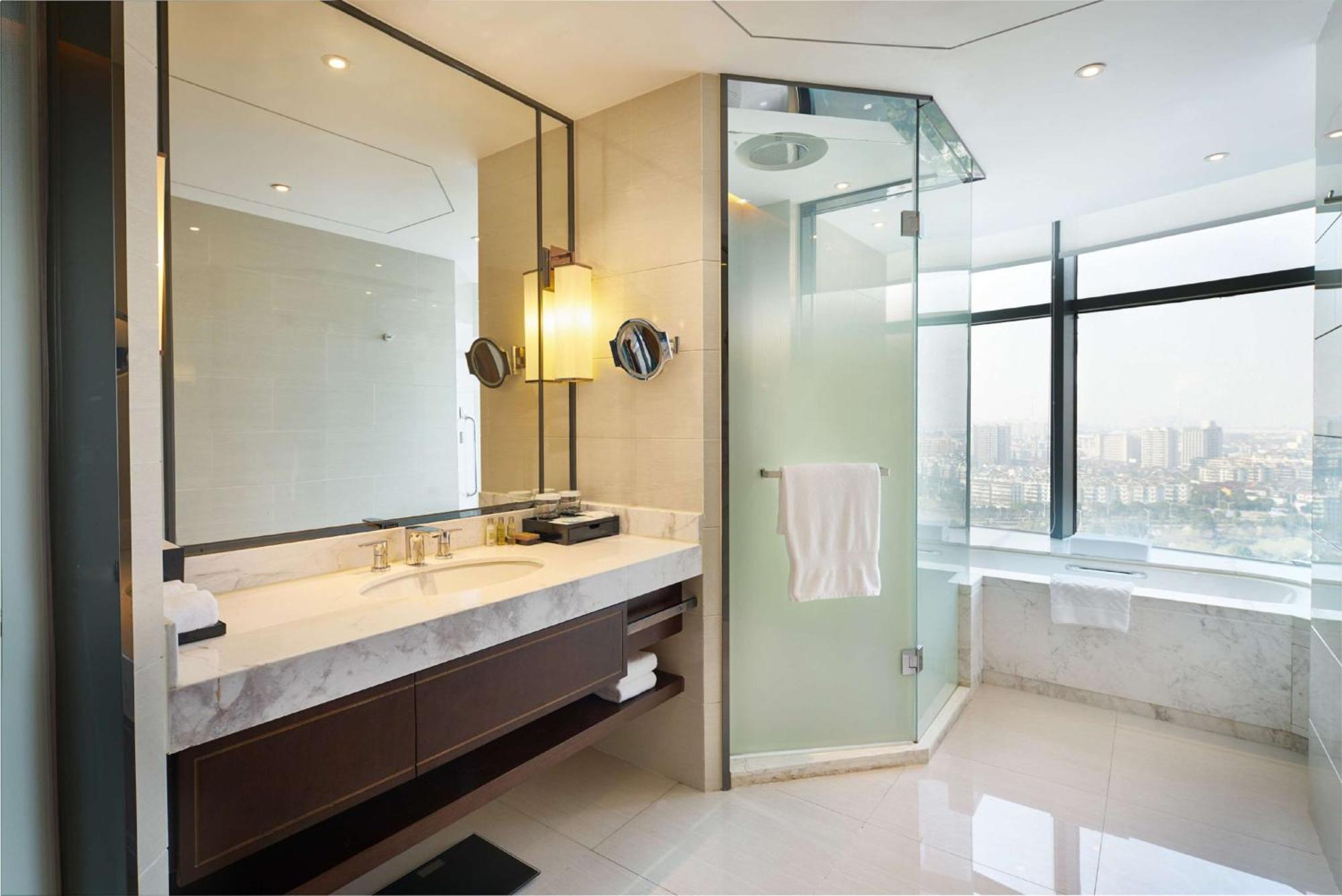 Hotel DoubleTree By Hilton Ningbo Beilun Exterior foto