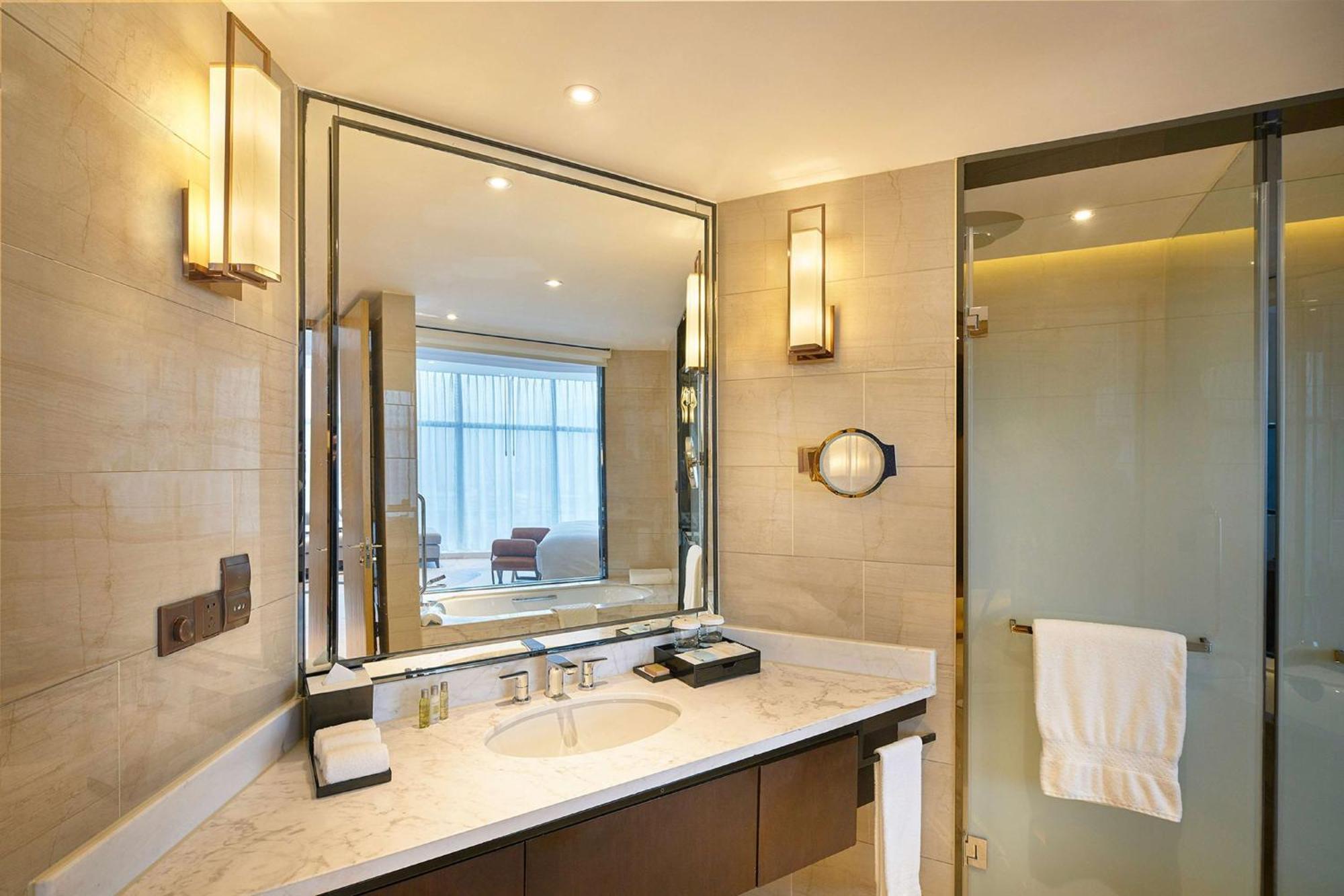 Hotel DoubleTree By Hilton Ningbo Beilun Exterior foto